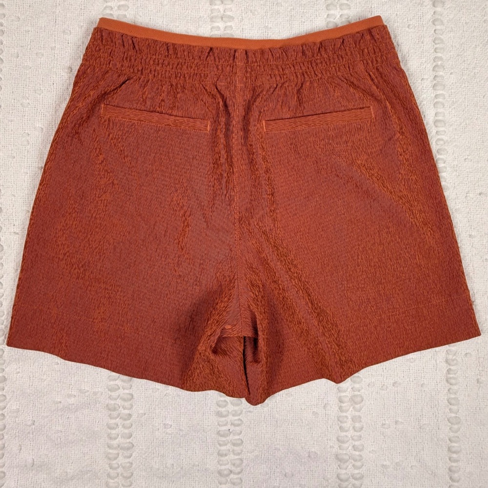 Athleta Echo Shorts High Waist Burnt Orange Rust Woodgrain‎ Size 6 Hiking Travel - Picture 3 of 10